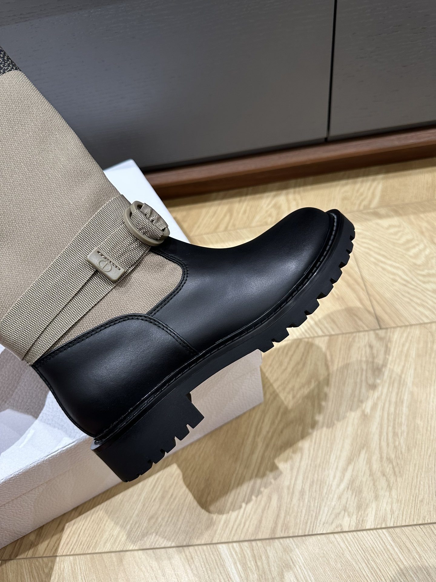 Women's high heels